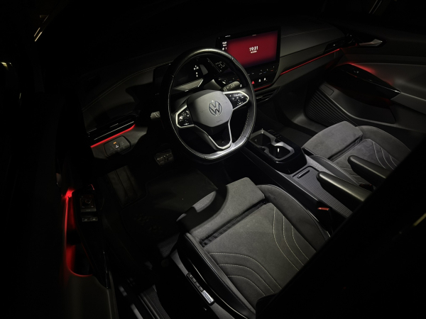 VOLKSWAGEN ID.5 Pro Performance